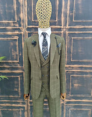 Costume à carreaux vert foncé