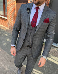 Style Raffiné : Costume à Carreaux Gris