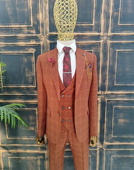 Costume à carreaux orange