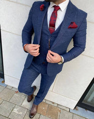 Costume pour homme bleu élégant avec une touche vintage