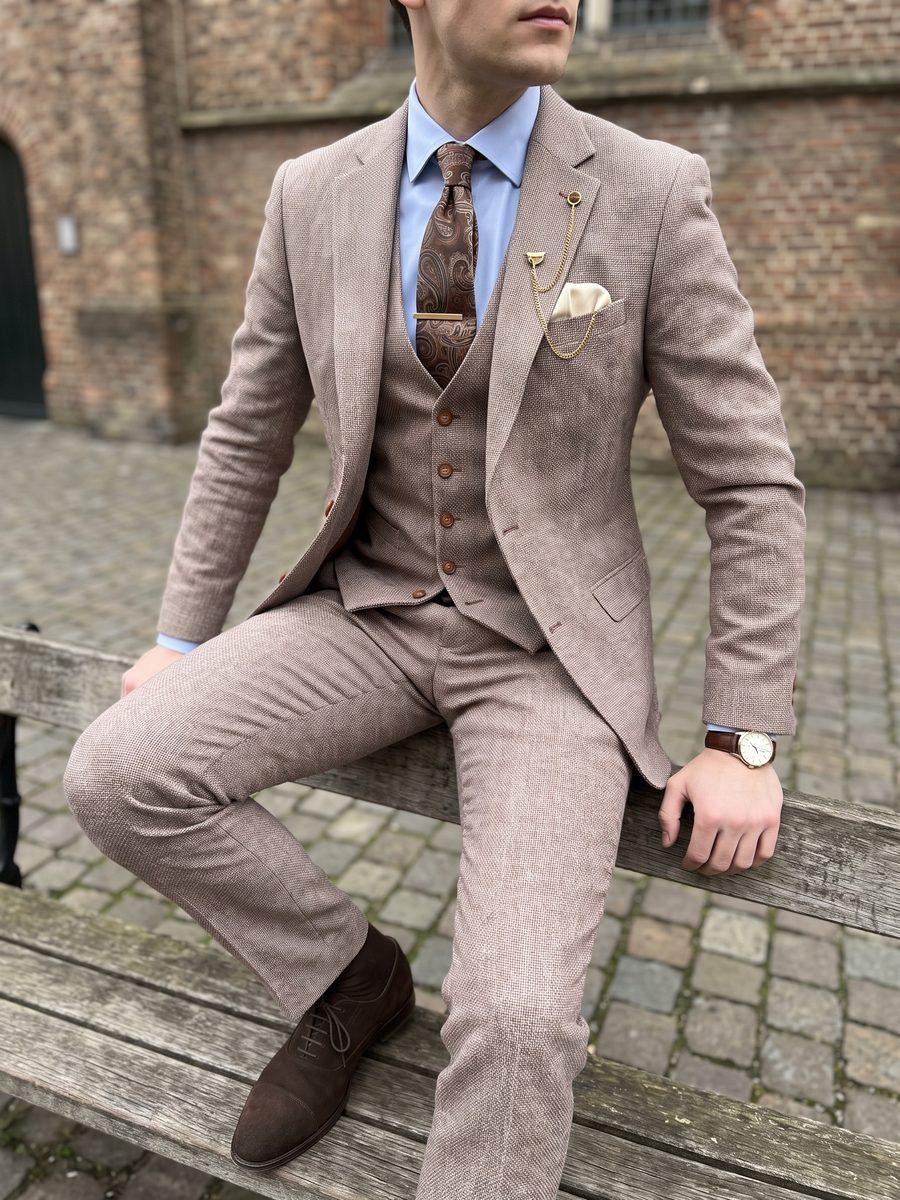 Taupe
