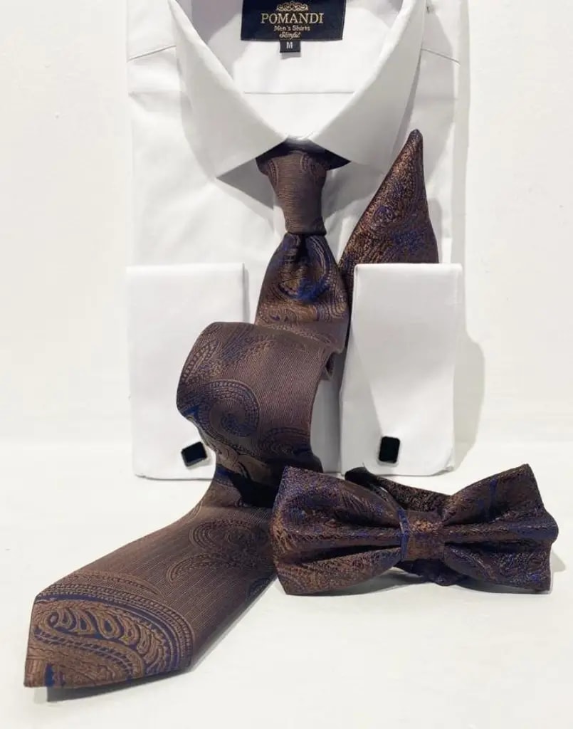 Chemise blanche avec cravate et nœud papillon marron