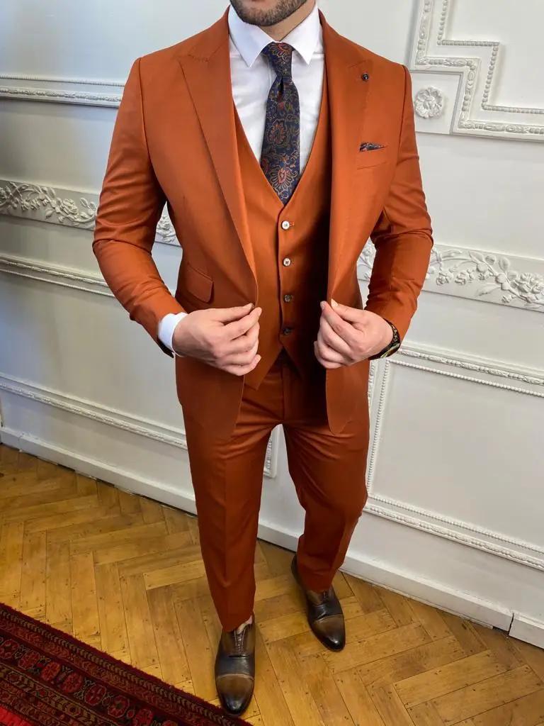 Costume trois pièces élégant couleur terracotta