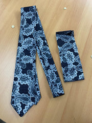 Blue-black tie with pattern