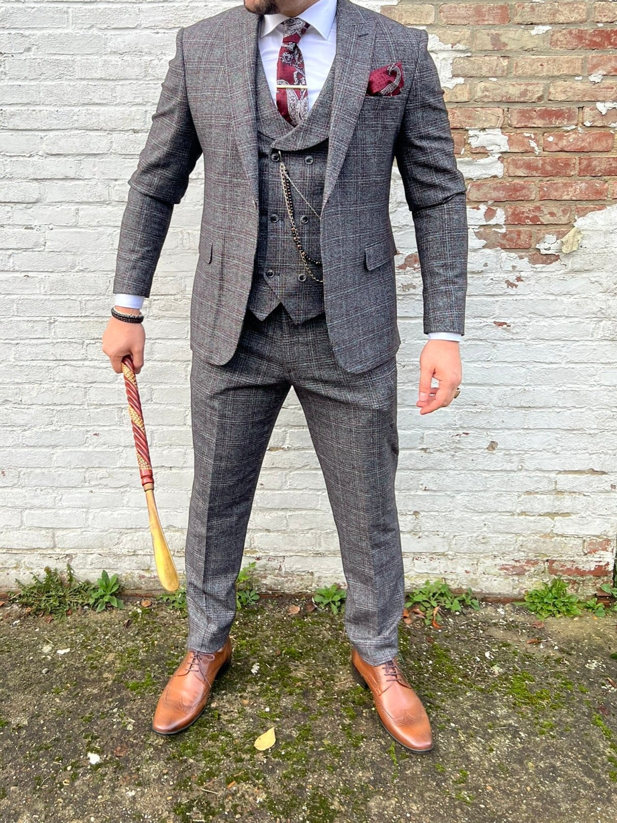 Checked suit in theme style from 1940