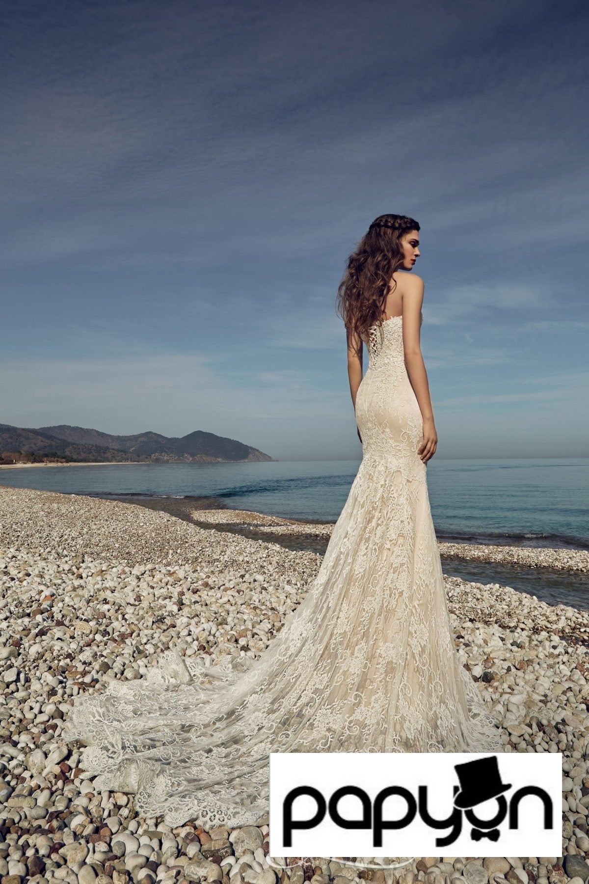 Mermaid lace wedding dress / zeemeermin kanten trouwjurk - PAPYON COLLECTION