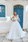 Bohemian wedding dress with tulle shoulders